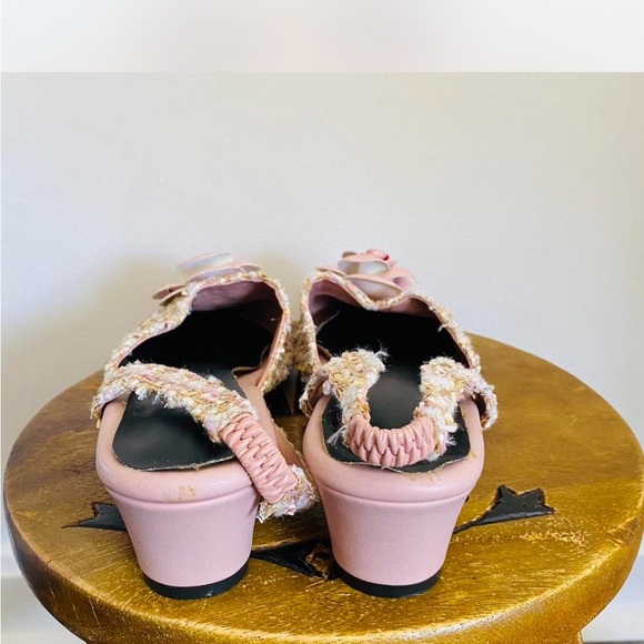 Camellia shoes - Picture 4 of 4